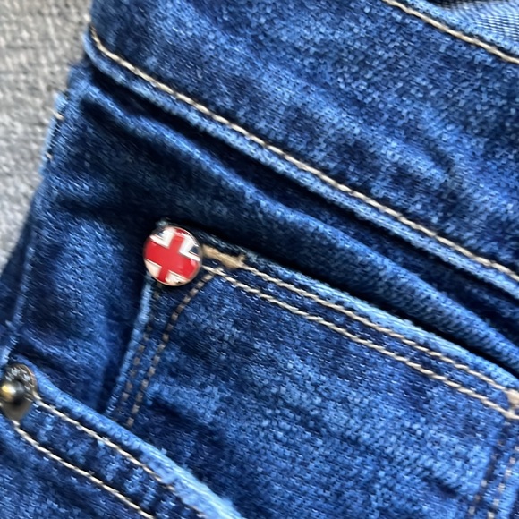 Hudson jeans!! - Picture 3 of 6